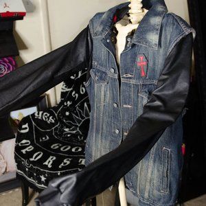 Levi Style vest with vinyl black sleeves